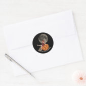 魔女とカボチャ。ハロウィーン用ウィッチクラフト ラウンドシール (封筒)