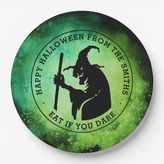 魔女と文字カスタムグリーンブラックハロウィーン ペーパープレート (正面)