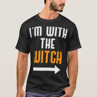 魔女と男性へ一緒にいるハロウィーンシャおもしろいツ Tシャツ