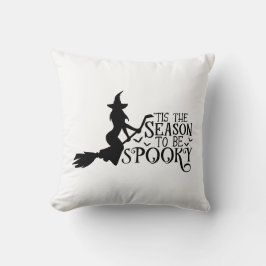 魔女になる季節不気味だ クッション