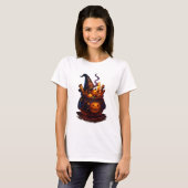 「魔女のカボチャ醸造 – ハロウィーンキャルドロンTシャツ Tシャツ (正面フル)
