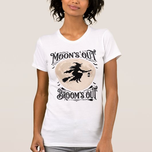 魔女のハロウィン月明かりと箒 Tシャツ (正面)