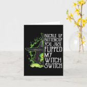 魔女のベルトを締めろ、バターカップ!お前は私の魔女のスイッチをひっくり返した! カード (黄色い花)