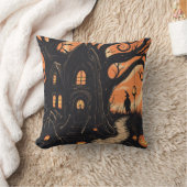 魔女の小屋の曲がりくねった木 ハロウィーンの不気味な雰囲気 クッション (ブランケット)