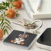 魔女の帽子にハスキーのかわいい犬 キーホルダー (正面右)