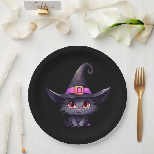 魔女の帽子をかぶったかわいい黒猫誕生日 ペーパープレート (ウェディング)