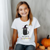 魔女の帽子をかぶった猫ハロウィーンかわいい Tシャツ