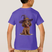 魔女の帽子をかぶった陽気な犬 Tシャツ (裏面)
