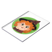 魔女の衣装を着たかわいい女の子 ノートブック (左側)