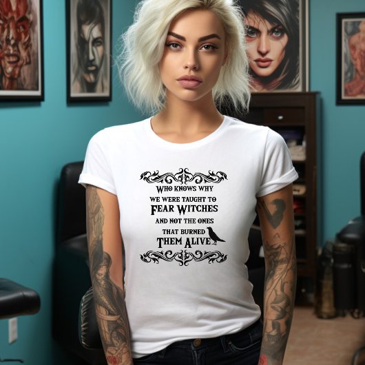 魔女のTシャツ教えを恐れる理由は誰にも分からない Tシャツ