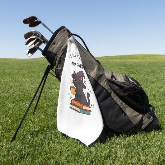 魔女はコーヒーのTクラシックシャツを持った方がいい ゴルフタオル (グリーン)