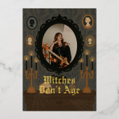 魔女は年齢を感じさせない カスタマイズされた写真の誕生日カード 箔招待状 (正面)