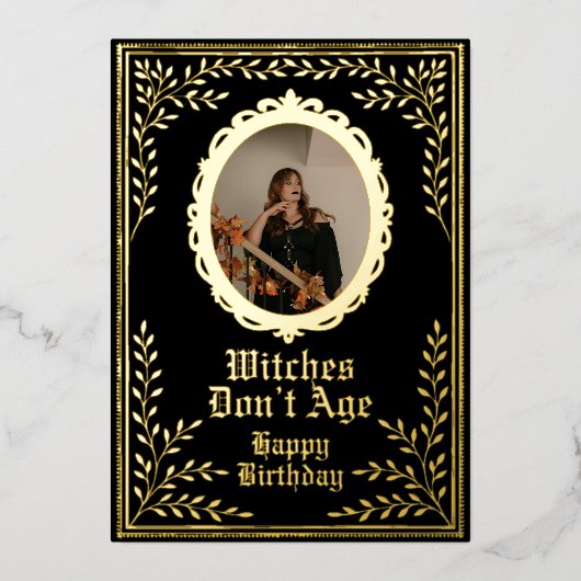 魔女は年齢を感じない 誕生日カード オーダーメイド 箔招待状 (正面)