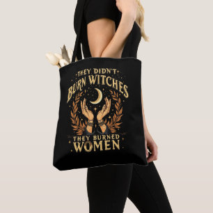 魔女を燃やしたくせに魔女を燃やしたりしなかった トートバッグ