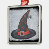 魔女ハットがキュートなクモを星に メタルオーナメント (左)