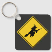 魔女警告のハロウィーン キーホルダー (正面)