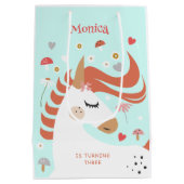 魔法お洒落ユニコーン子供の誕生日 ミディアムペーパーバッグ (裏面)