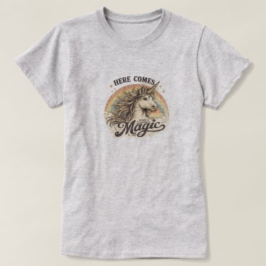 魔法がやってくる Tシャツ (デザイン正面)