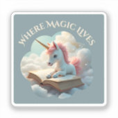 魔法が住む場所 – かわいいユニコーンステッカー シール (正面)