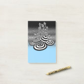 魔法のきのこの青はブロックポスト・イットの衰退します ポストイット (デスク上)