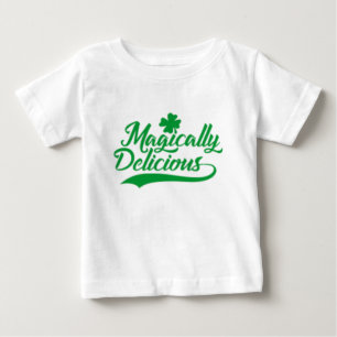 魔法のように美味しい聖パトリックの日 ベビーTシャツ