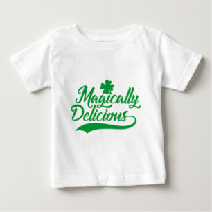 魔法のように美味しい聖パトリックの日 ベビーTシャツ