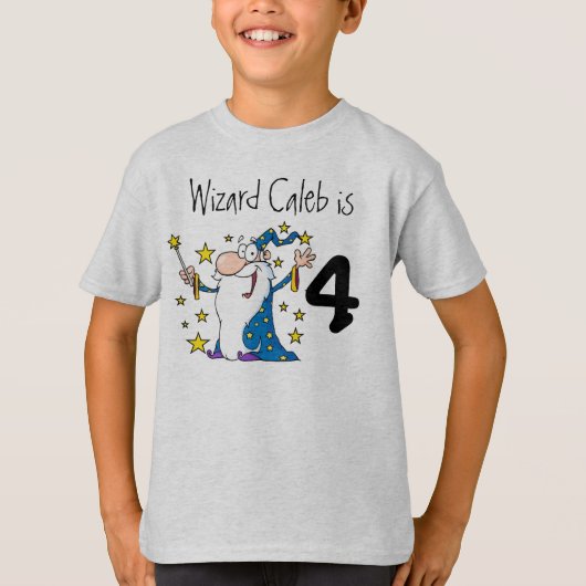 魔法のウィザードカスタマイズ可能な誕生日Tシャツ Tシャツ (正面)