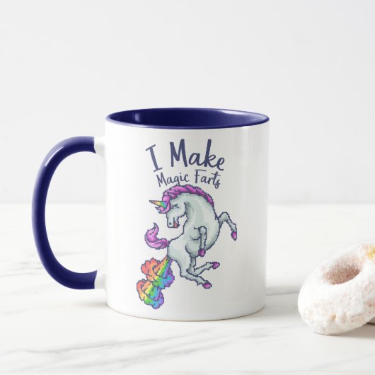 魔法のオナラをする虹色のユニコーン マグカップ (ドーナツ)