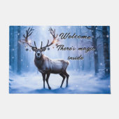 魔法のクリスマスツリーの鹿 ドアマット (正面)