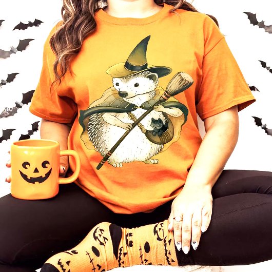 魔法のハリネズミの魔女と黒猫アート ユニーク Tシャツ