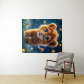 魔法のベビーライオンの歩くのファンタジー夜 タペストリー (インサイチュ(横))