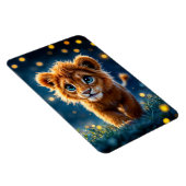 魔法のベビーライオンの歩くのファンタジー夜 マグネット (右側)