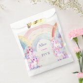 魔法のユニコーンとレインボウ水彩の誕生日 フェイバーバッグ (封をした状態)