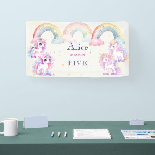 魔法のユニコーンとレインボウ水彩の誕生日 横断幕 (トレードショー)