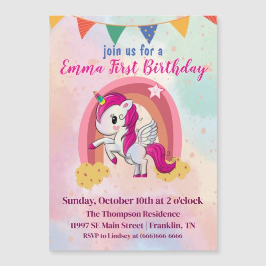 魔法のユニコーンのピンクの水の色の最初の誕生日 マグネット招待状 (正面)