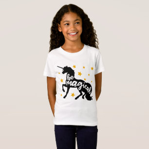 魔法のユニコーンのファンタジーのTシャツがあって下さい Tシャツ