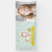 魔法のユニコーンピンクイエローキッズフォト誕生日 横断幕 (縦)