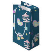 魔法のユニコーン虹の回転木馬パターン誕生日 スモールペーパーバッグ (正面アングル)