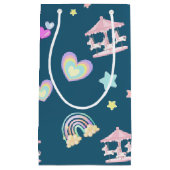 魔法のユニコーン虹の回転木馬パターン誕生日 スモールペーパーバッグ (正面)