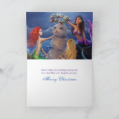 魔法の人魚がビーチのカラフルクリスマス シーズンカード (内部)