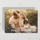 魔法の新年の写真カードを持っている 案内状 (正面/裏面)