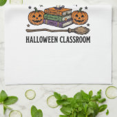 魔法の本が描かれたハロウィンの先生用シャツ_1 キッチンタオル (折り畳み)