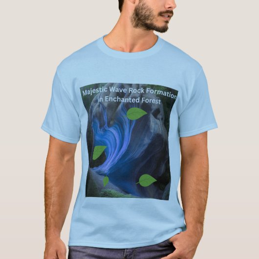 魔法の森の壮麗な波状岩の形成 Tシャツ (正面)