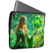 魔法の森セントパトリックの日自然妖精の芸術 ラップトップスリーブ (正面右)