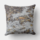 魔法の氷の結晶のパターン落ちたと葉の クッション (裏面)