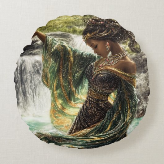 魔法の滝で魅惑の女神 ラウンドクッション (正面)