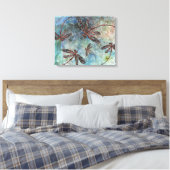 魔法の空に落ちたブロンズ色のトンボ キャンバスプリント (インサイチュ (寝室))