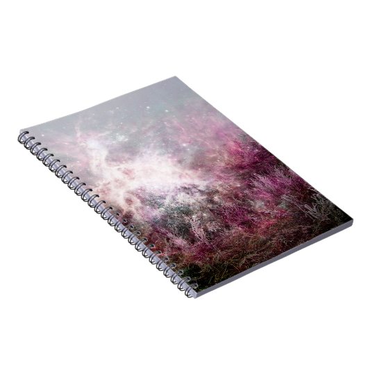 魔法の紫色の妖精の塵の星雲の荒野 ノートブック (右側)