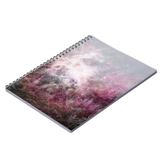 魔法の紫色の妖精の塵の星雲の荒野 ノートブック (左側)