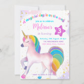 魔法の虹色ユニコーン誕生日招待状 招待状 (正面)